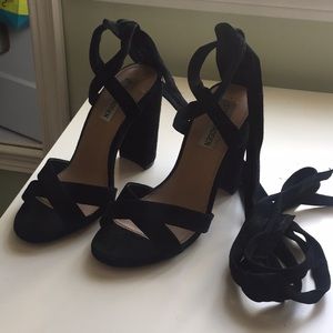 Steve Madden Christey black lace-up heels